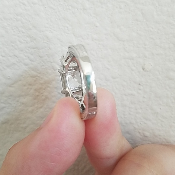 Sterling Silver and 6 Stone Ring - Picture 6 of 7